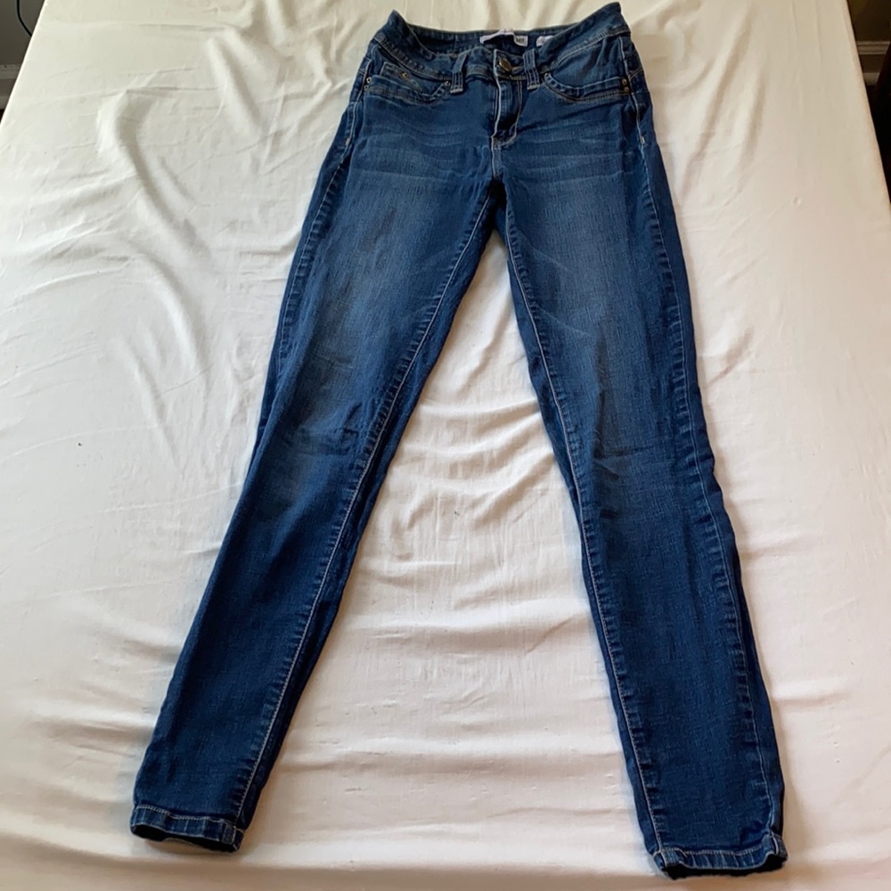 YMI “Wanna Betta Butt” skinny jeans